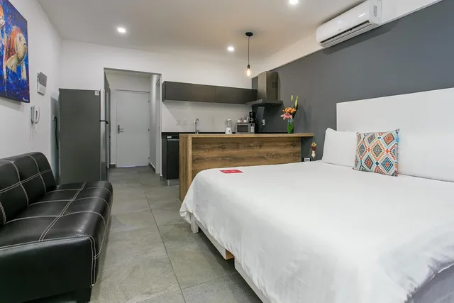 استوديو بسرير كينج مع أريكة بمطبخ صغير، Studio 30 Condhotel by Nah Hotels 2/10