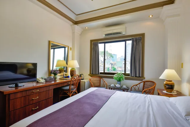 Economy, Queen Bed, No Window، The Spring Hotel 1/5