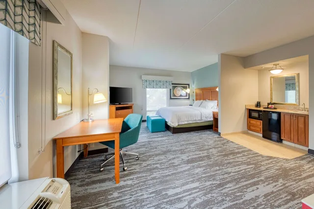 استوديو بسرير كينج مع أريكة لذوي الإعاقة، Hampton Inn Wilmington - University Area/Smith Creek Station 3/5
