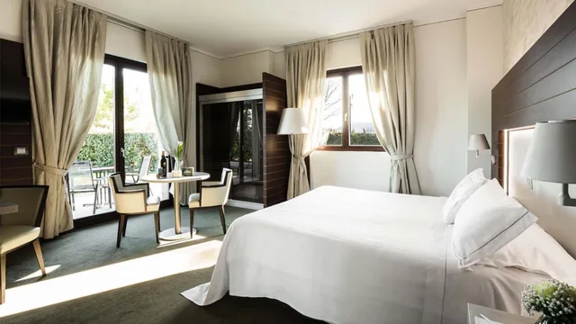 Deluxe, Double Bed, Private Garden، Palazzo Di Varignana Resort Spa 1/8