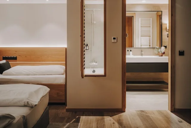 غرفة عائلية بسرير فردي مع أريكة، AMERON Neuschwanstein Alpsee Resort and Spa 4/4