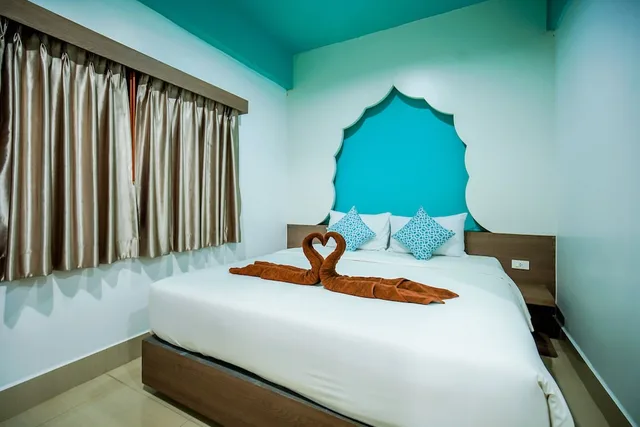غرفة قياسية بسرير مزدوج، Khaleej Mazz Hotel Patong 3/9