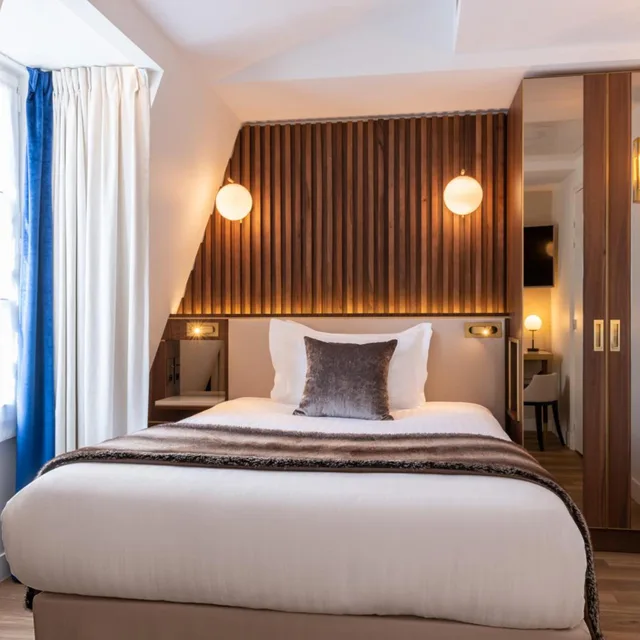 غرفة مفردة، Hotel Lord Byron 1/12