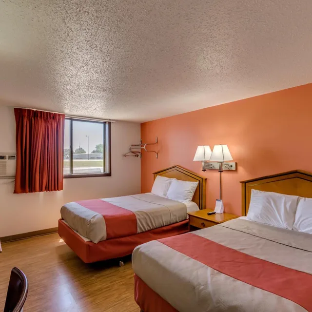 غرفة رباعية، Motel6 Albert Lea, MN 2/10