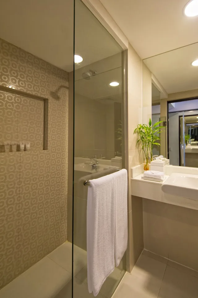 غرفة بريميير بسرير كينج، Quest Hotel Conference Center 8/8