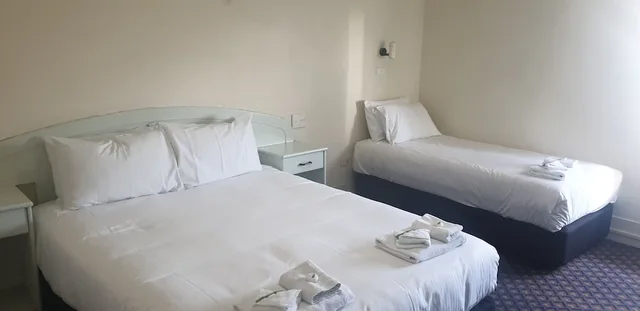 غرفة بسرير كوين وسرير فردي، Grand Tasman Hotel 5/5