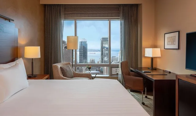 غرفة بسرير كينج لذوي الإعاقة، Grand Hyatt Seattle 2/4