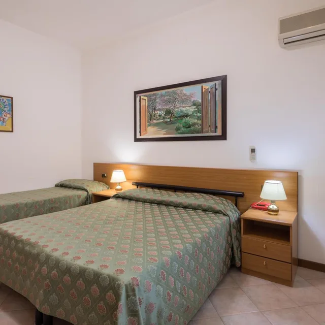 غرفة ثلاثية، Hotel Astor Victoria 2/7
