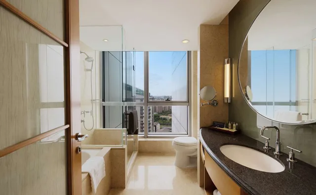 غرفة ديلوكس بسرير كينج، DoubleTree by Hilton Hotel Shanghai Pudong 2/2