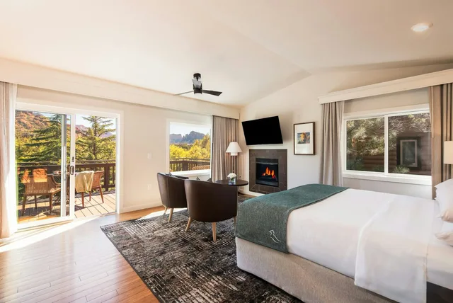 كوخ بإطلالة، L Auberge de Sedona 1/3
