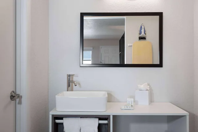 غرفة بسريرين كوين، Howard Johnson by Wyndham Orlando Lake Buena Vista South 4/4