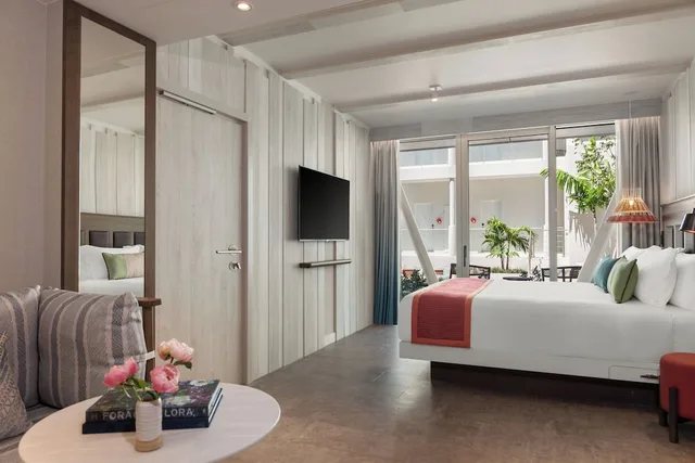 غرفة قياسية بسرير كينج بشرفة، Hotel Indigo Turks Caicos Grace Bay by IHG 5/8