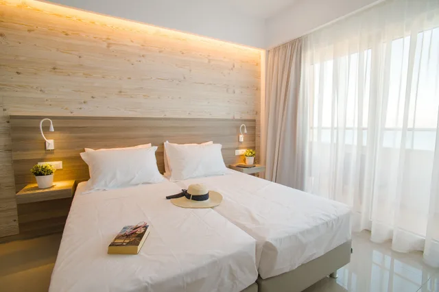 Deluxe, Studio, Twin Beds, Sea View, Orpheus Studios 3/6