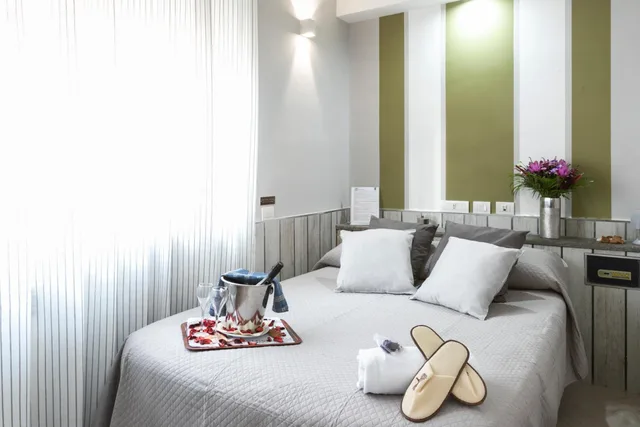 Room, Single, SAN PAOLO 2/9