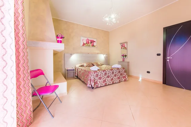 غرفة ديلوكس بسرير كوين، B&B Rosso Salento 6/9