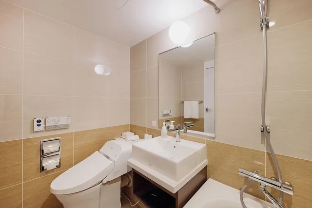 غرفة بسرير كينج، Kyoto Century Hotel 2/2