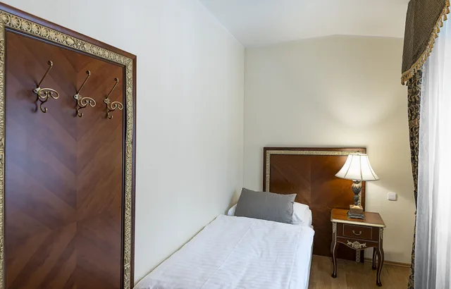 شقة بسرير كوين وسرير فردي بشرفة بغرفتي نوم، Hotel Residence Romanza 3/6
