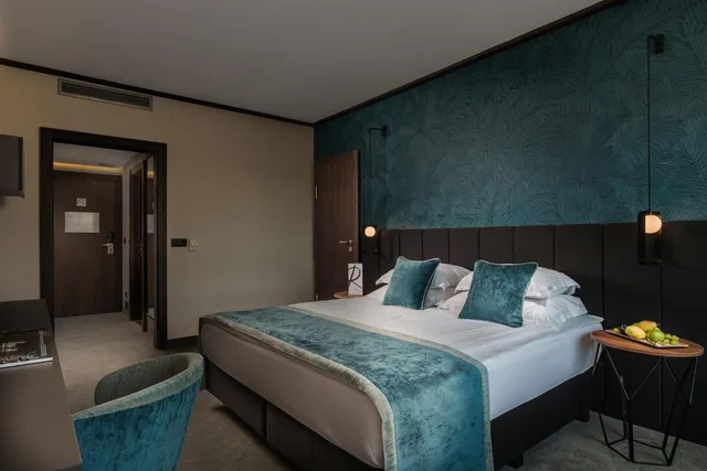 Lounge, Superior, City View، Rosslyn Central Park Hotel 2/6