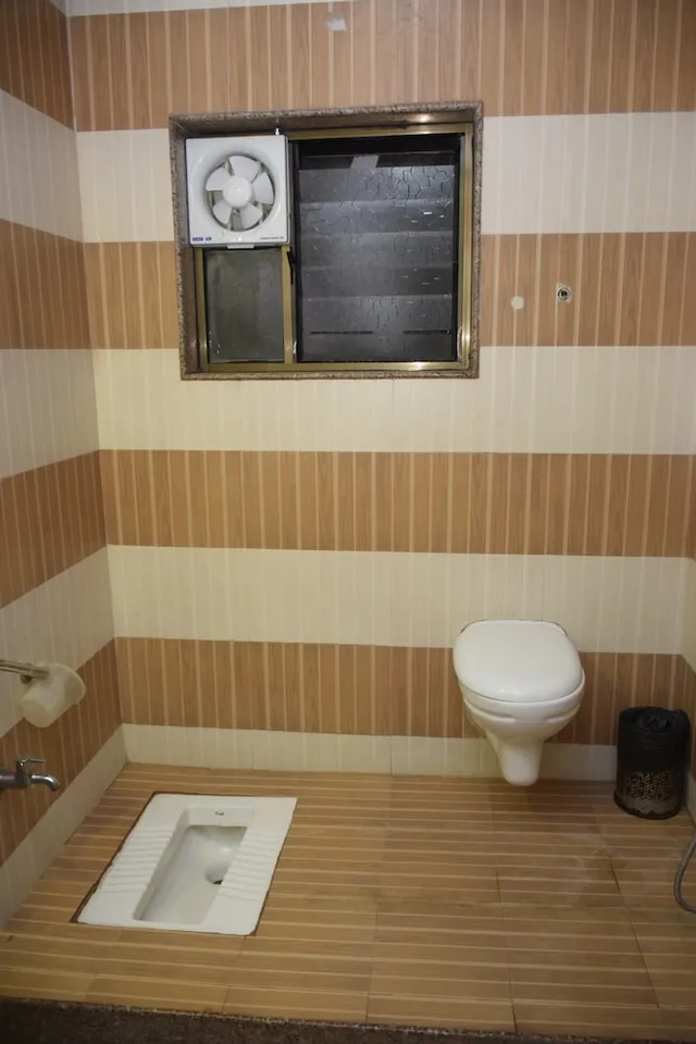 Deluxe, Queen Bed, Hotel Vir Sai 5/6