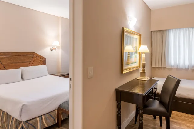 غرفة قياسية ثلاثية بسرير مزدوج وسرير فردي، Exe Hotel Colon 3/10