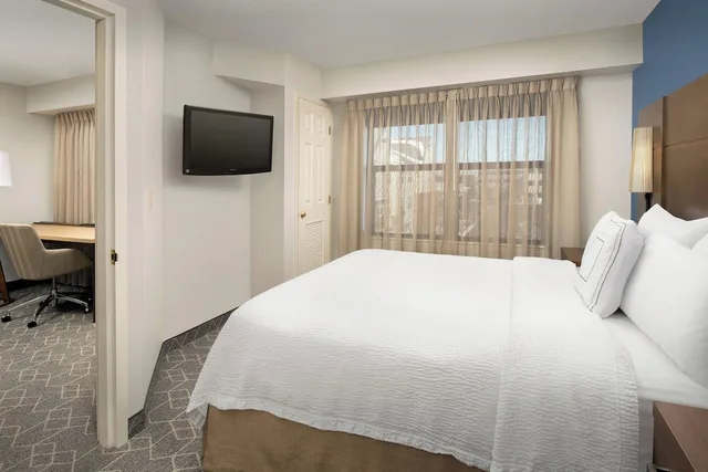 جناح بسرير كوين بغرفة نوم واحدة مع أريكة لذوي الإعاقة، Residence Inn Denver South/Park Meadows Mall 1/2