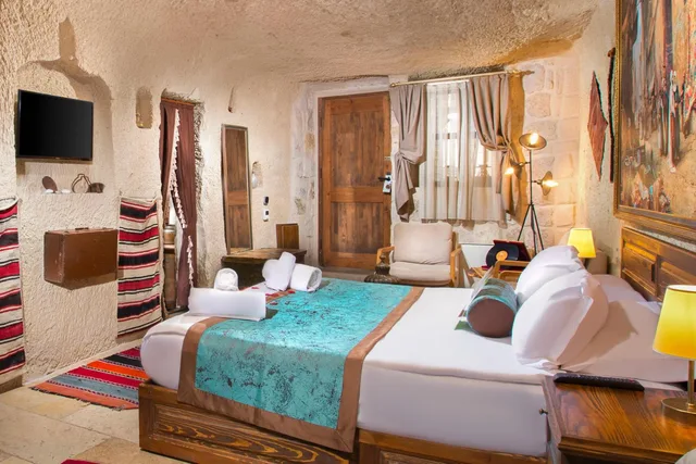 جناح جونيور بمسبح خاص، Cappa Via Cave Hotel 4/10