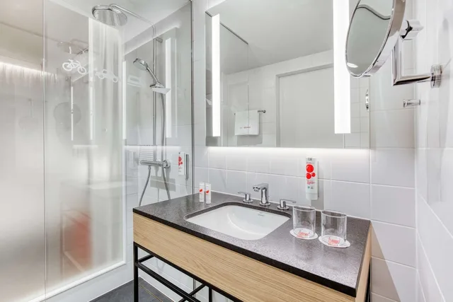 غرفة بزنس بسرير مزدوج، IntercityHotel Hamburg-Barmbek 4/5