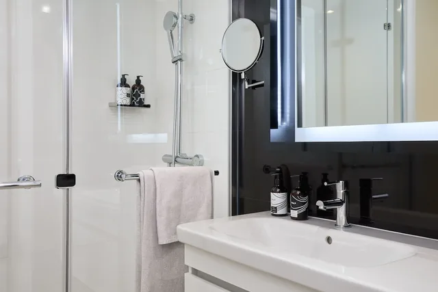 Town House, Double Bed, Balcony، Innside by Melia Barcelona Apolo 10/10