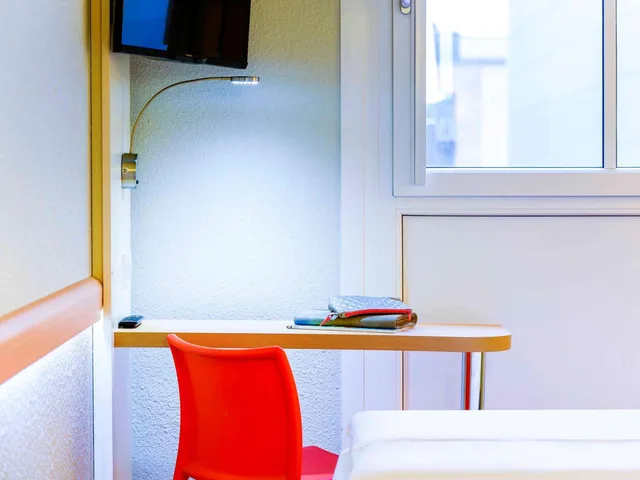 Room, Double Bed, Ibis Budget Leipzig City 7/9