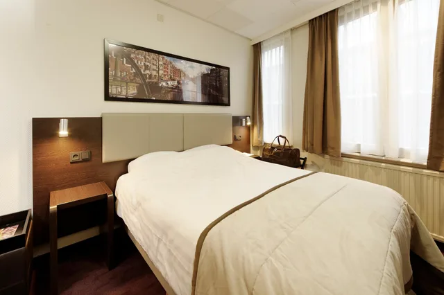 غرفة قياسية بسرير مزدوج، BEST WESTERN DAM SQUARE INN 4/10
