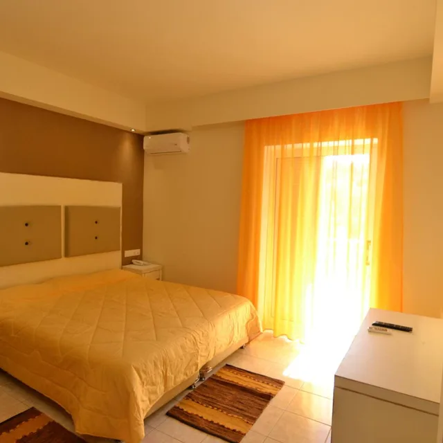 غرفة بسرير مزدوج أو سريرين منفصلين بإطلالة على الحديقة، Paloma Blanca Hotel 6/10