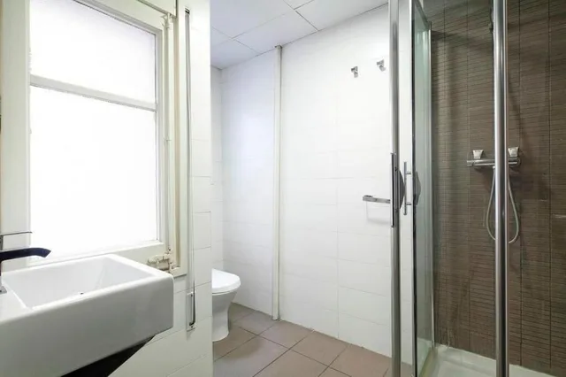 غرفة قياسية بسرير مزدوج، Hostal DingDong Putxet 7/9