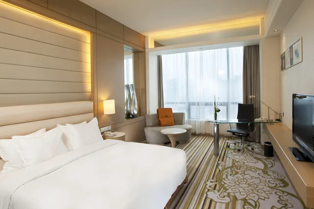 غرفة بسرير كينج بإطلالة على النهر، Holiday Inn Tianjin Riverside 1/4