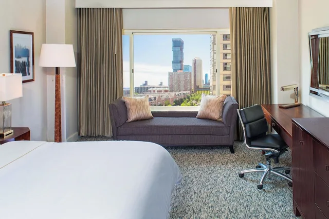 غرفة ديلوكس بسرير كينج لذوي الإعاقة، Westin Jersey City Newport 8/8