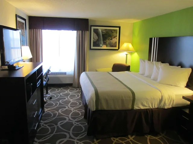 غرفة بسرير مزدوج، Best Western Lake Cumberland Inn 1/7