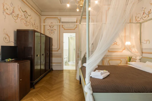 Royal, Goldoni, Quadruple, Suites Piazza Del Popolo 3/10