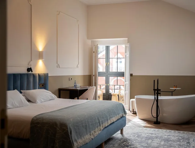 جناح، Hotel Las Indianas 2/10