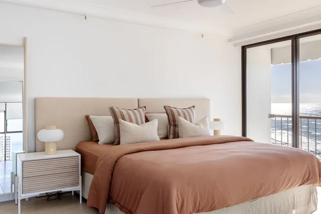 شقة سيغنتشر بسريرين كوين بإطلالة على البحر بغرفتي نوم، De Ville Apartments 2/4