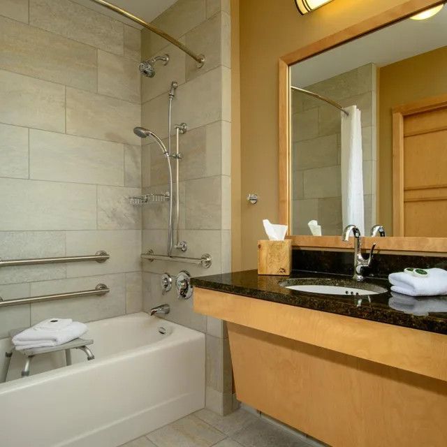 Room, Double Bed, Accessible, Burke Mountain Hotel and Conference Center 3/3