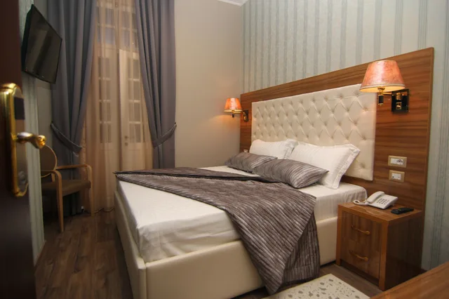 غرفة كومفورت بسرير مزدوج بإطلالة على المدينة بغرفة نوم واحدة، Hotel Boutique Restorant Gloria 2/5