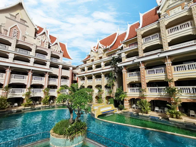 جناح بسرير مزدوج أو سريرين منفصلين بإطلالة على المسبح، Aonang Ayodhaya Palace Beach Resort 1/1