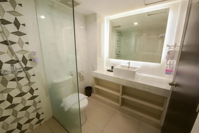 جناح جونيور، Royal Regantris Cendana 7/7