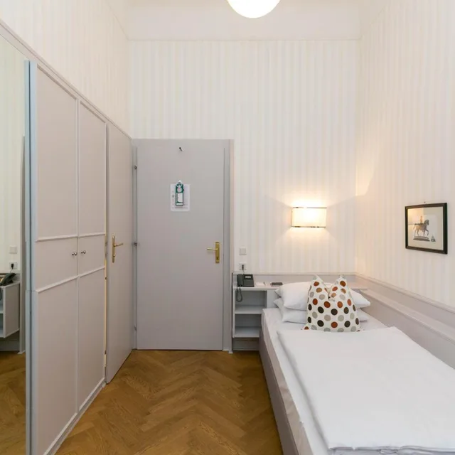 غرفة مفردة، Hotel Karntnerhof 1/5