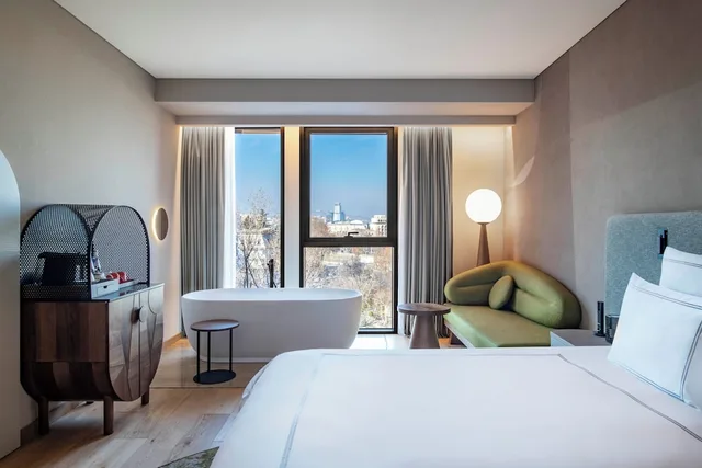 غرفة بسرير مزدوج، Swissotel Tbilisi 1/10