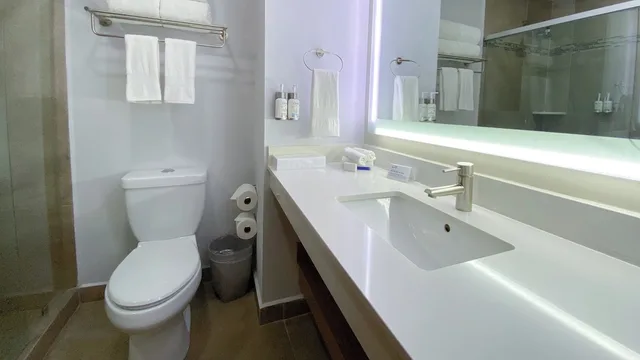 جناح بسريرين كوين، Holiday Inn Express And Suites Ciudad Obregon 9/10