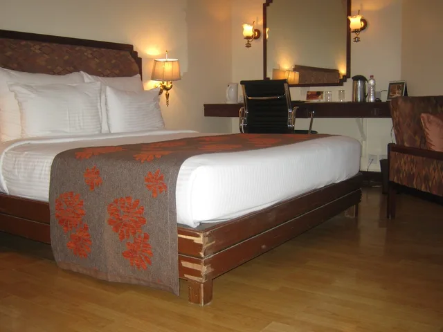 غرفة ديلوكس بسرير مزدوج، The Pride Hotel Nagpur 5/6