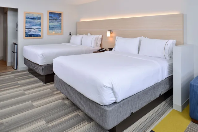 جناح بسريرين مزدوجين، Holiday Inn Express Suites Farmington Hills Detroit 1/5
