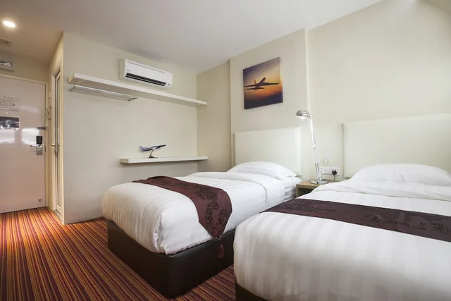 غرفة بريميوم بسريرين منفصلين، Sri Langit Hotel Klia 1/6