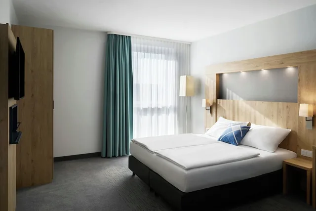 غرفة قياسية بسرير كينج بإطلالة، Four Points Flex by Sheraton Bochum 1/4