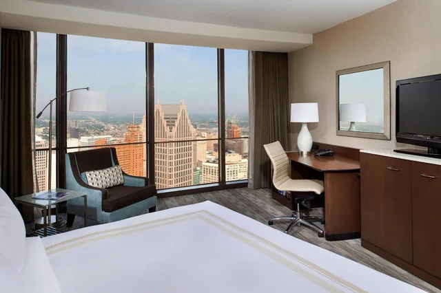 غرفة بسرير مزدوج لذوي الإعاقة، Marriott Detroit At the Renaissance Center 1/2